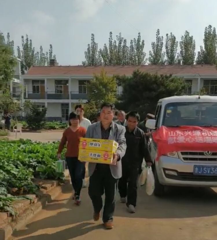 山東興源機(jī)械有限公司|起重機(jī)|行車|山東興源機(jī)械|單梁起重機(jī)|電動(dòng)葫蘆|起重配件|www.3t9og.cn|xyqzj|xyqzj.com|興源起重機(jī)|興源|起重機(jī)行車|起重設(shè)備|起重機(jī)械